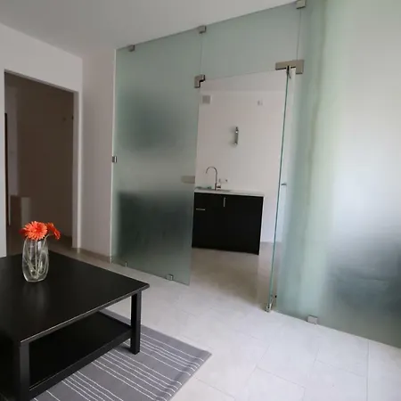 公寓 Apartament Tso Szucha 华沙